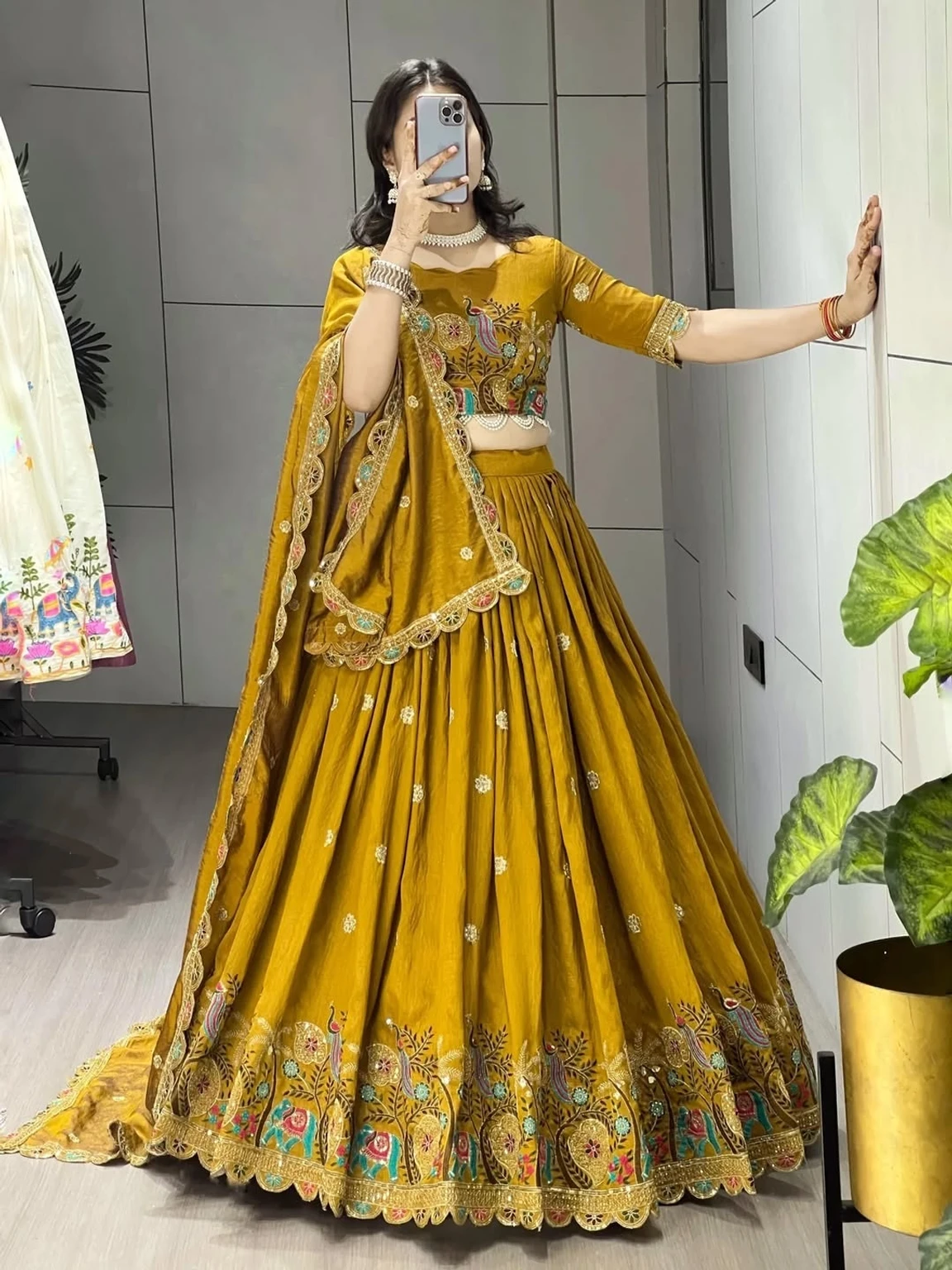 lahenga-choli
